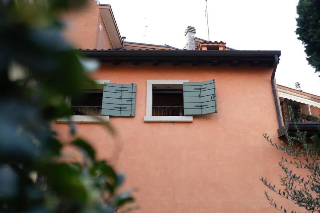 La Finestra Sul Civico Cinque Lägenhet Verona Exteriör bild